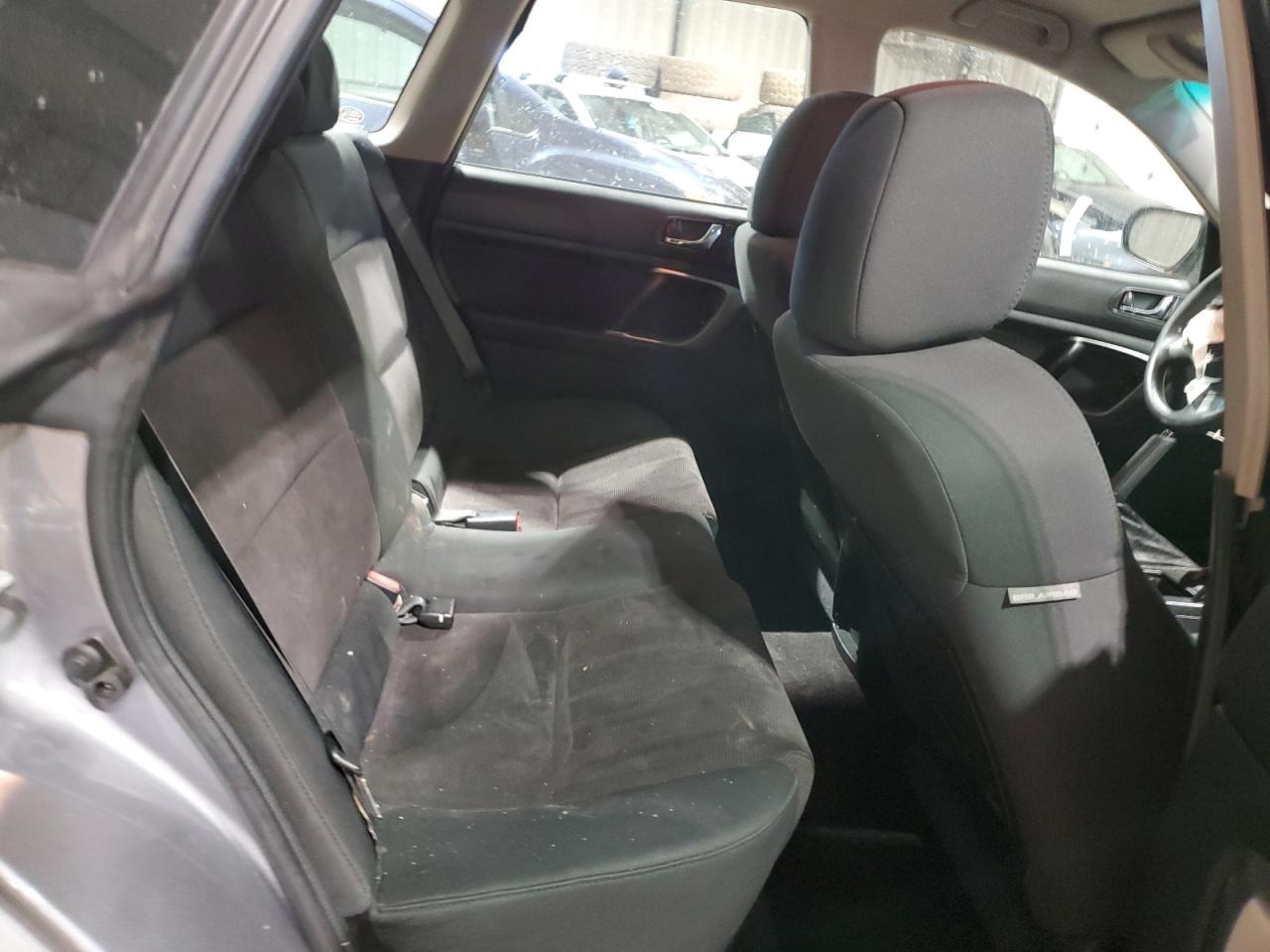 2008 Subaru Outback - Image 11