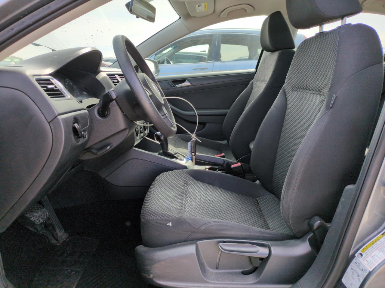 2014 Volkswagen Jetta - Image 7