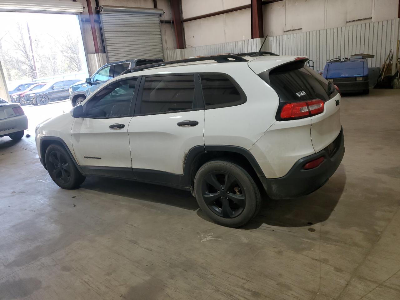 2017 Jeep Grand Cherokee - Image 2