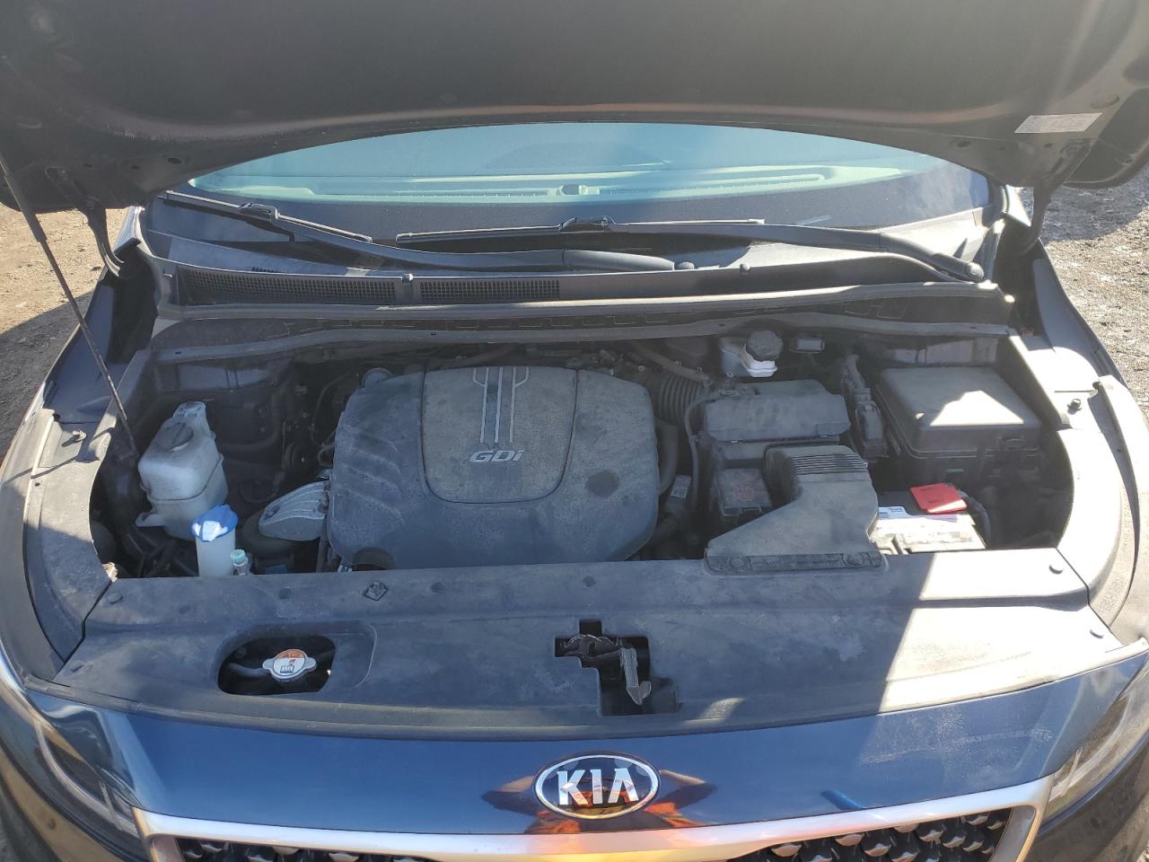 2016 Kia Sedona - Image 12