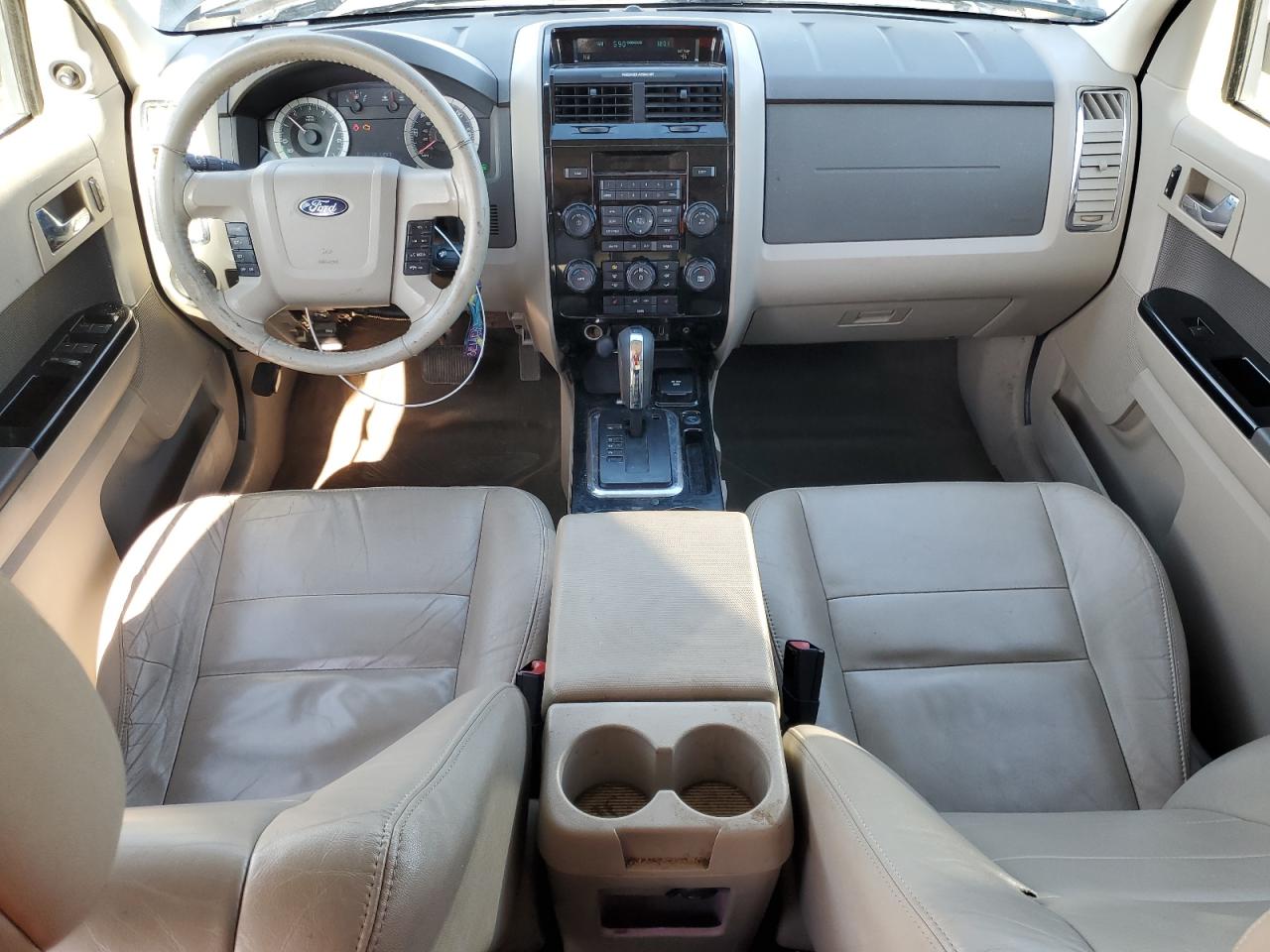 2009 Ford Escape - Image 8