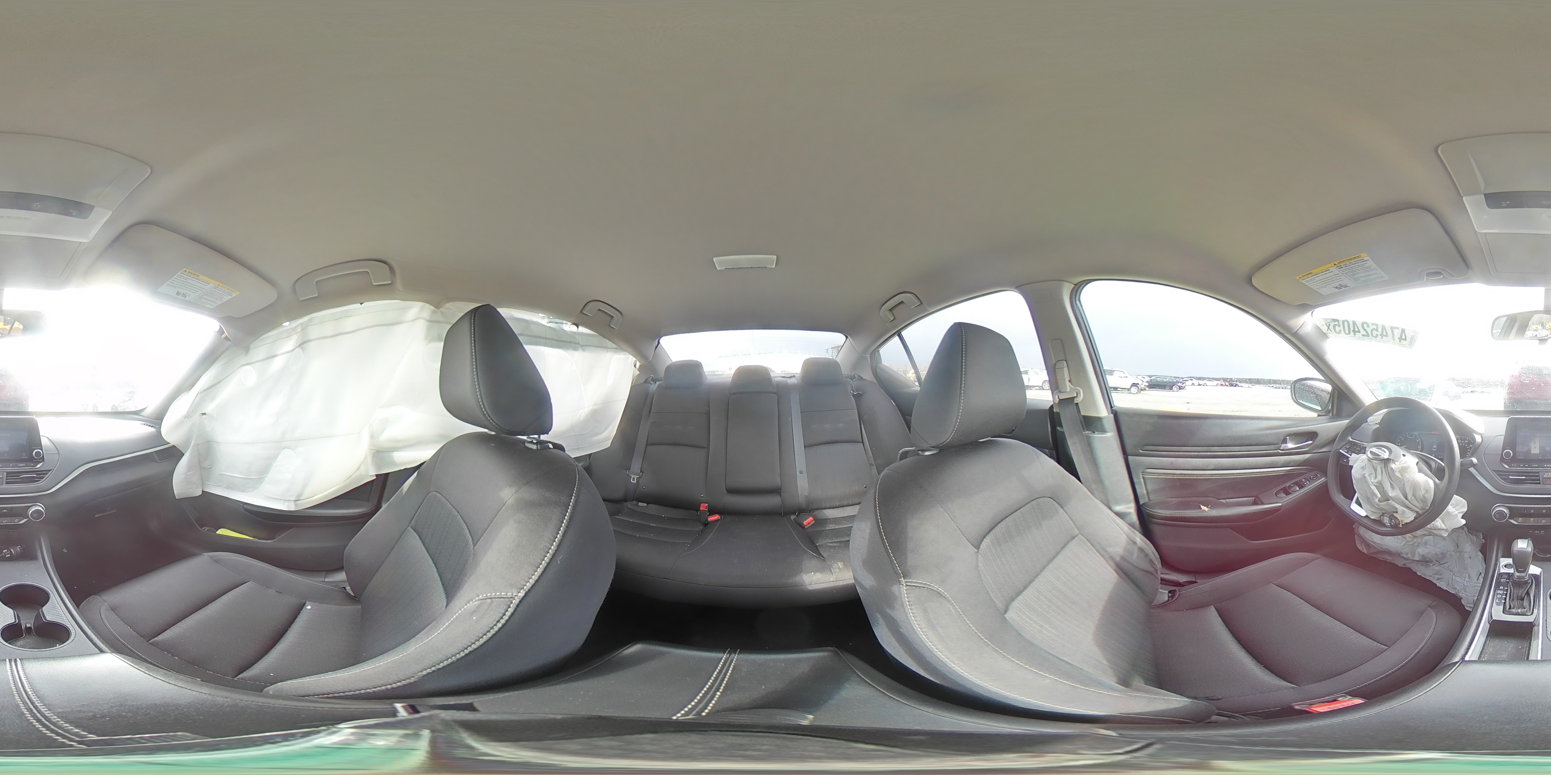 2020 Nissan Altima - Image 12