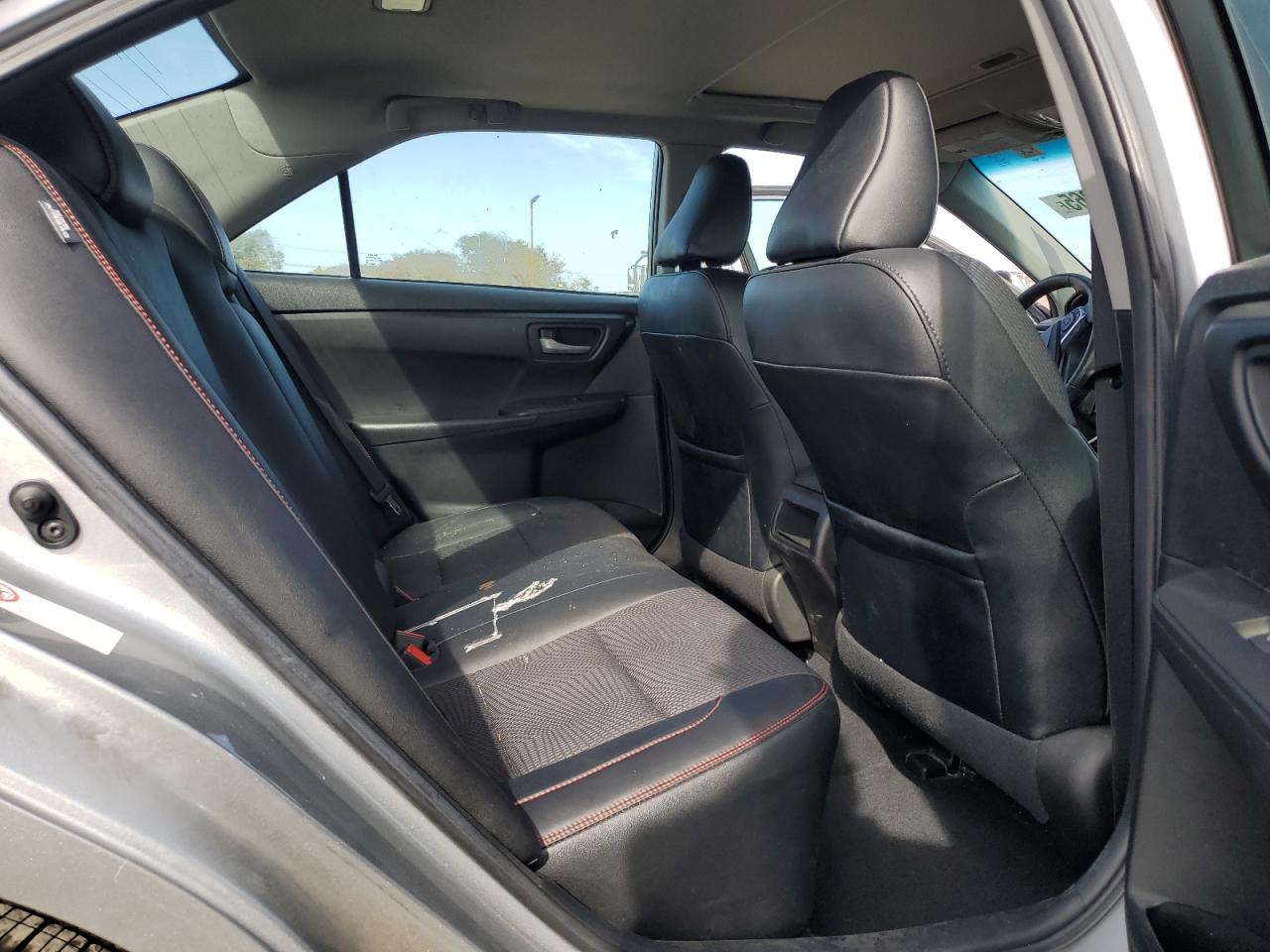 2016 Toyota Camry - Image 10