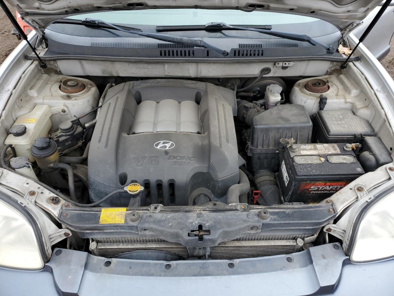 2003 Hyundai Santa Fe - Image 12