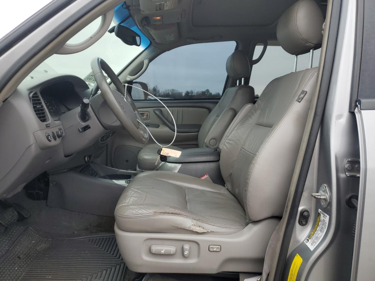 2005 Toyota Sequoia Limited VIN: 5TDBT48AX5S238267 Lot: 47099135