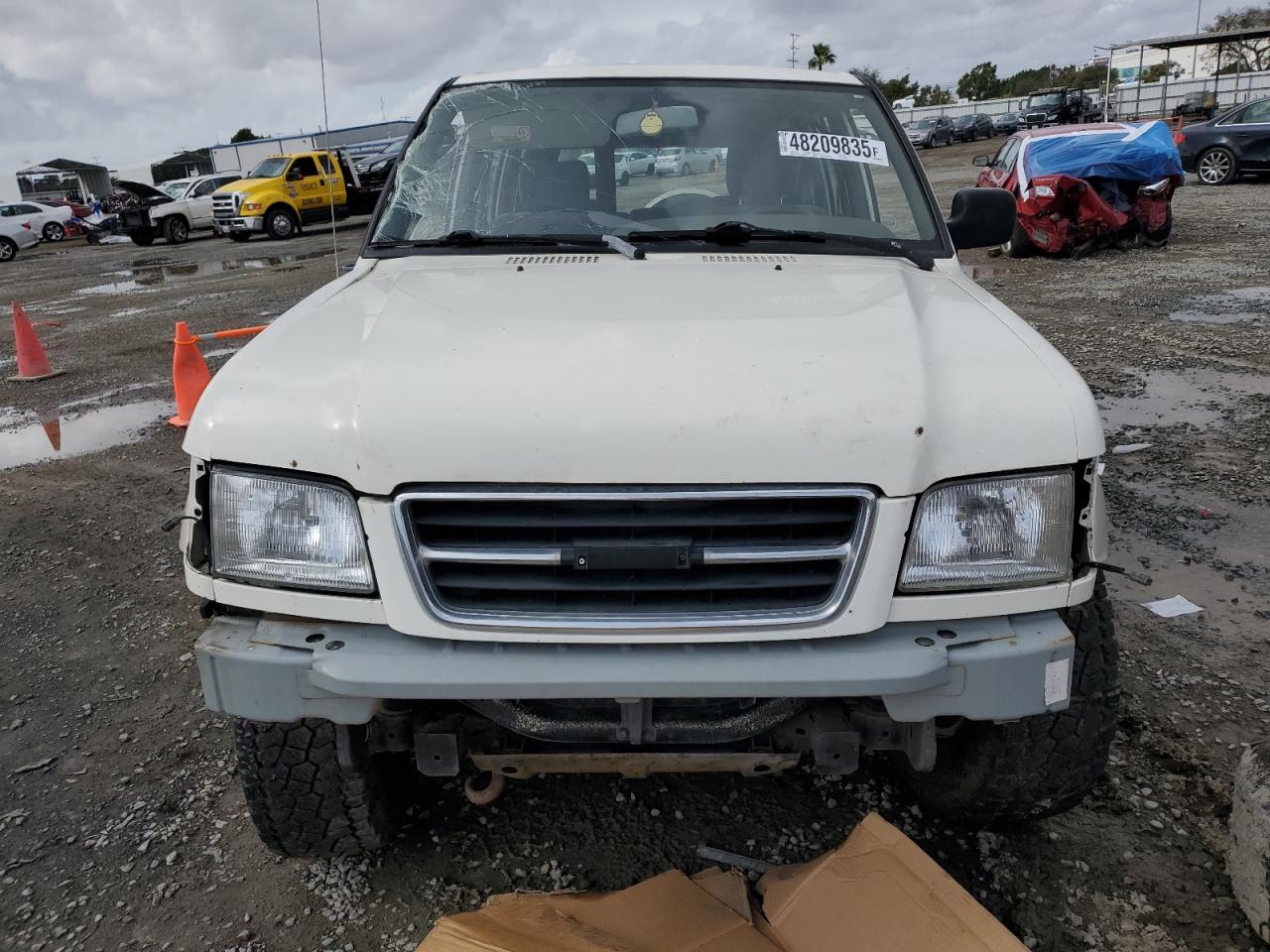 1999 Isuzu Trooper - Image 5