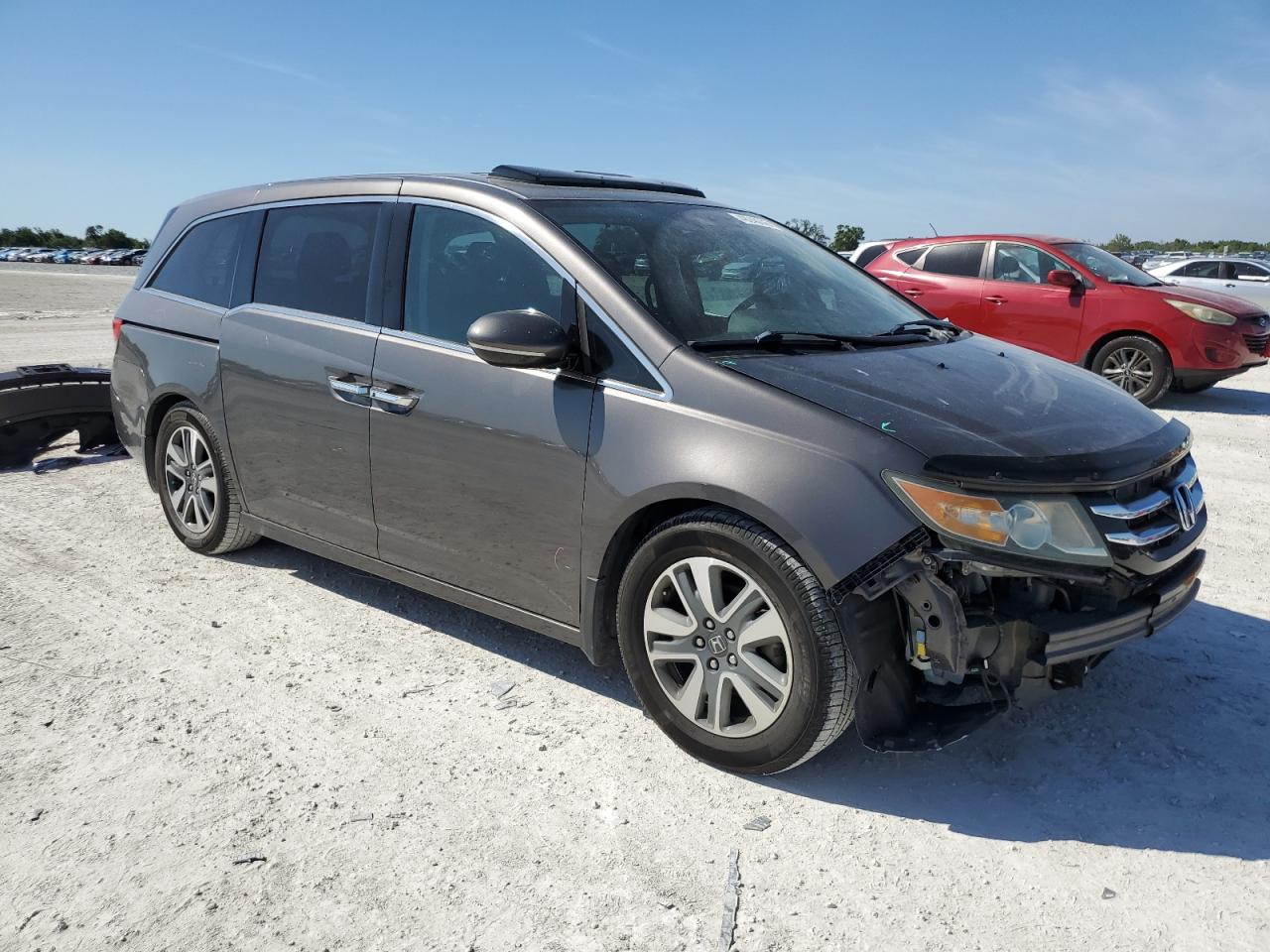 2015 Honda Odyssey - Image 4