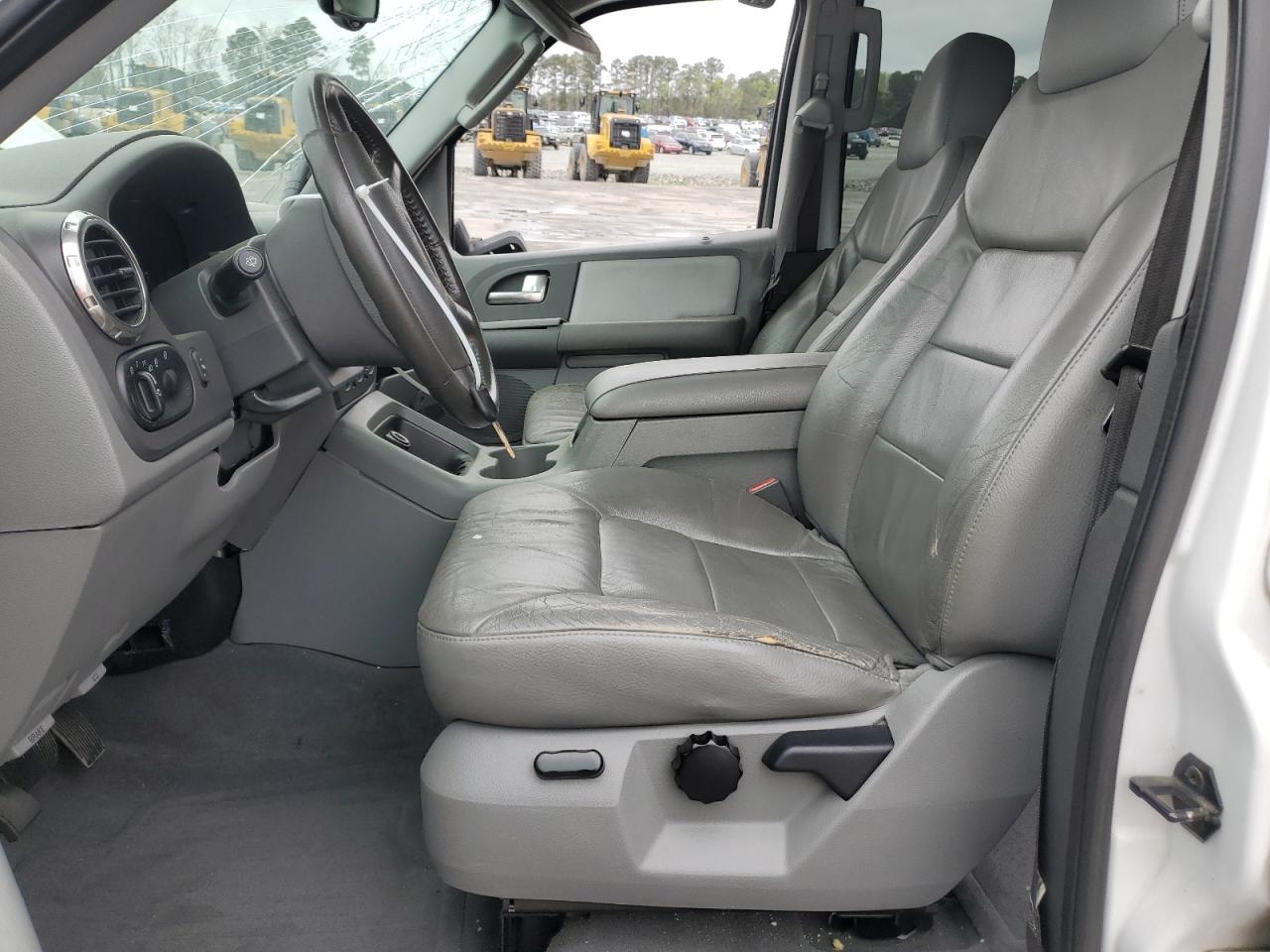 2004 Ford Expedition Xlt VIN: 1FMPU15L84LA63262 Lot: 51321555