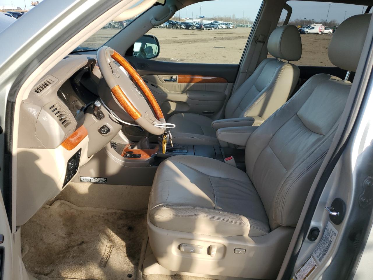 2004 Lexus GX - Image 7