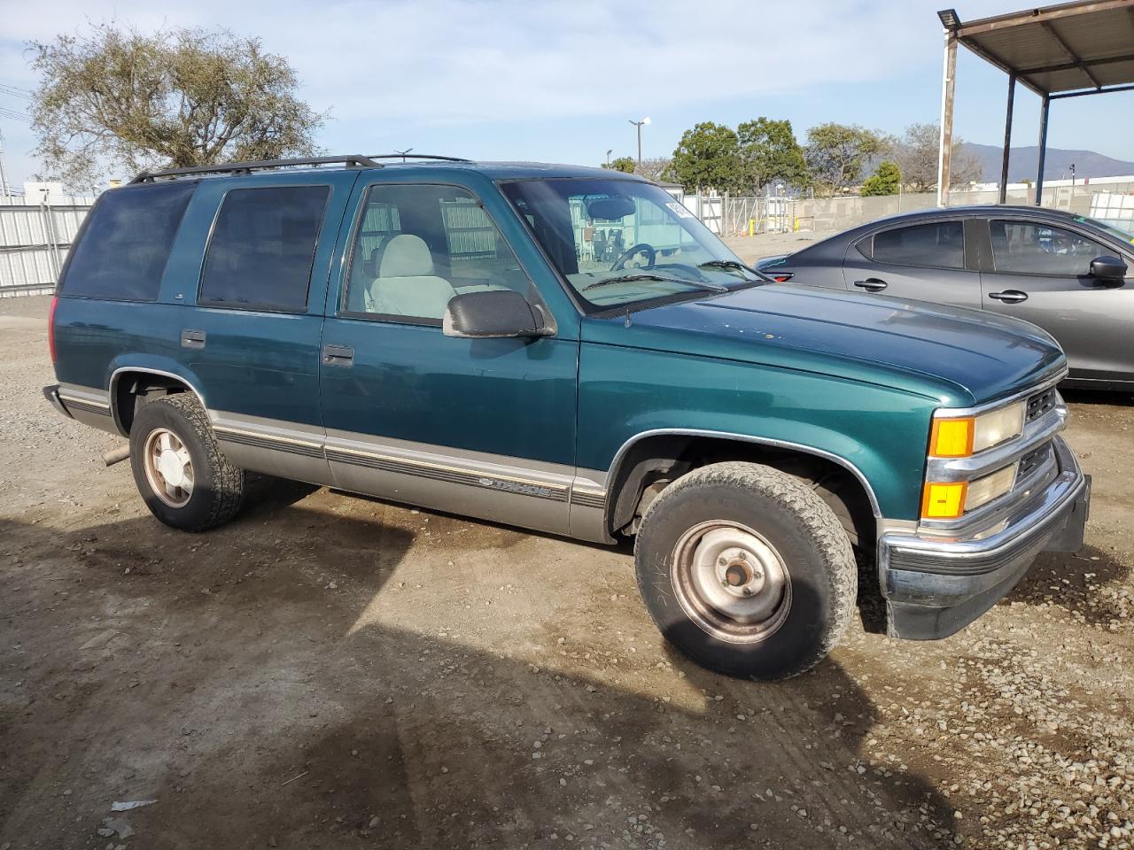 1999 Chevrolet Tahoe - Image 4