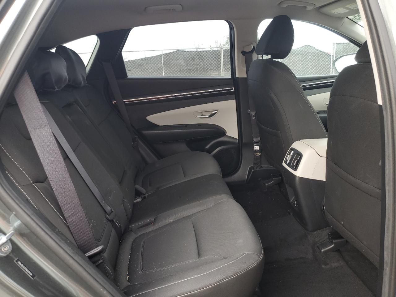 2022 Hyundai Tucson - Image 11
