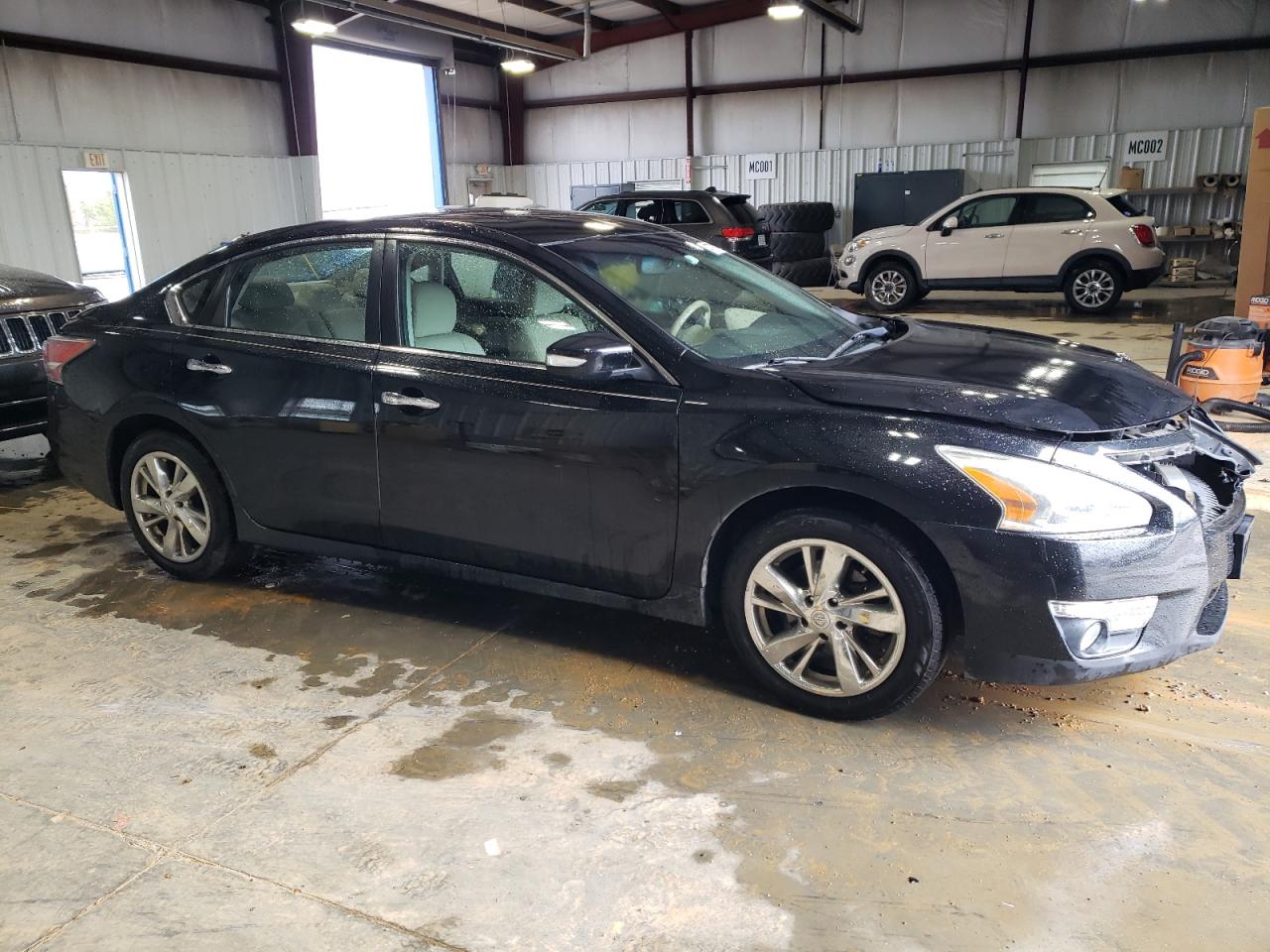2015 Nissan Altima - Image 4