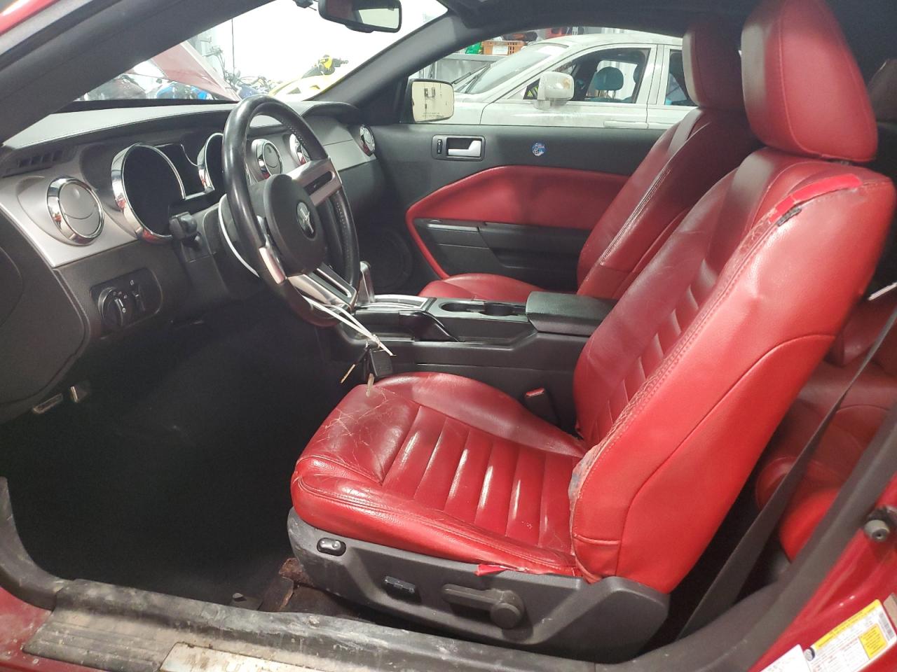 2008 Ford Mustang - Image 7
