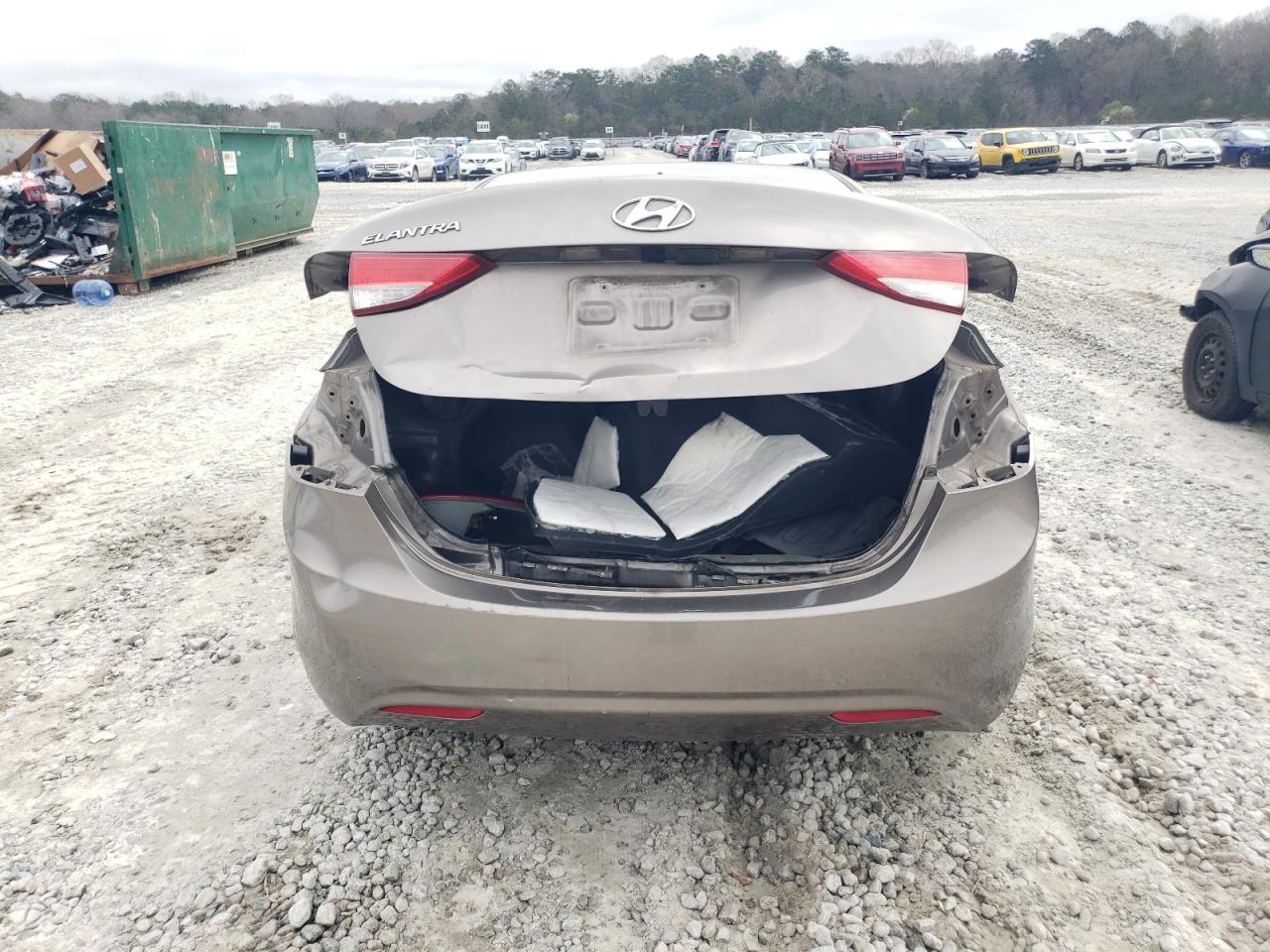 2013 Hyundai Elantra - Image 6
