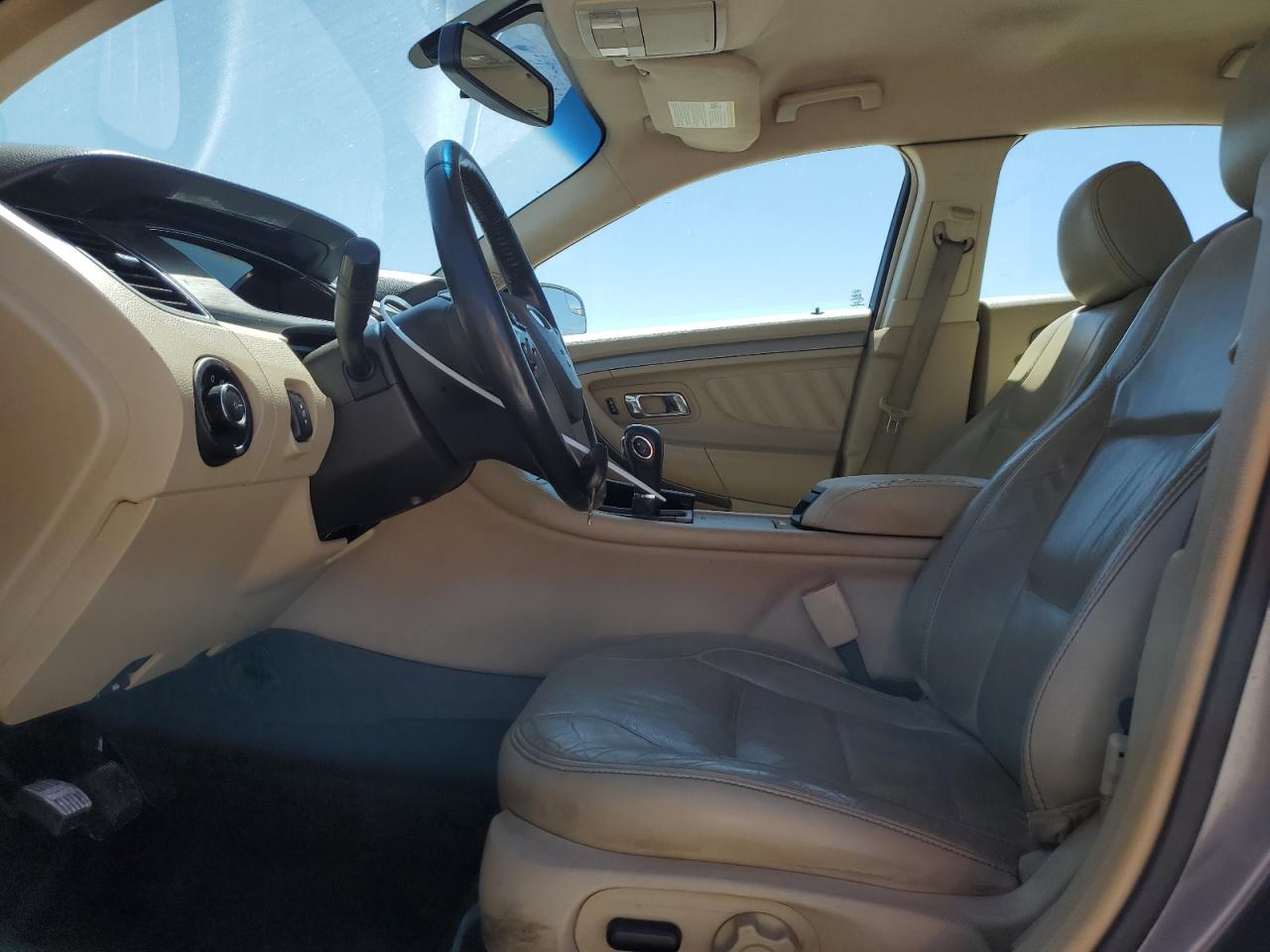2014 Ford Taurus - Image 7