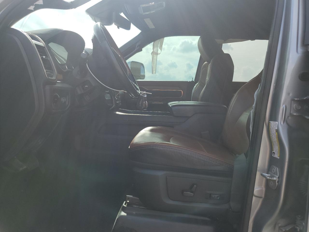 2022 RAM 2500 - Image 7
