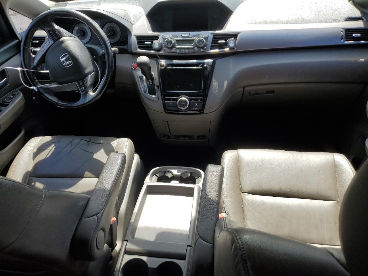 2015 Honda Odyssey - Image 8