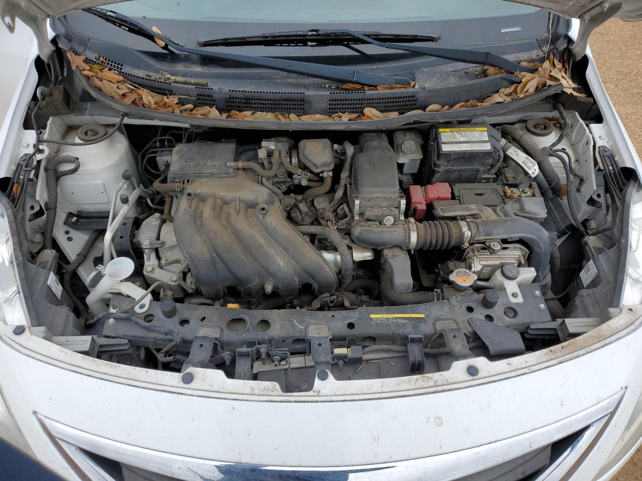 2015 Nissan Versa - Image 12
