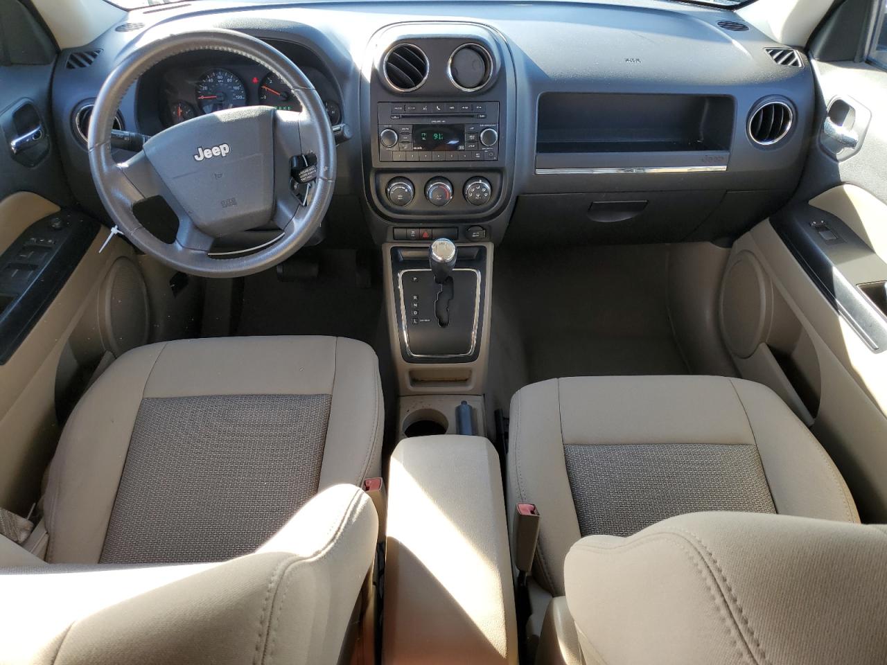 2010 Jeep Liberty (Patriot) - Image 8