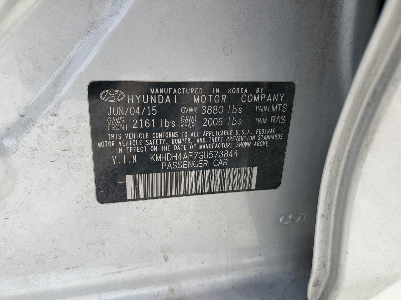 2016 Hyundai Elantra - Image 15