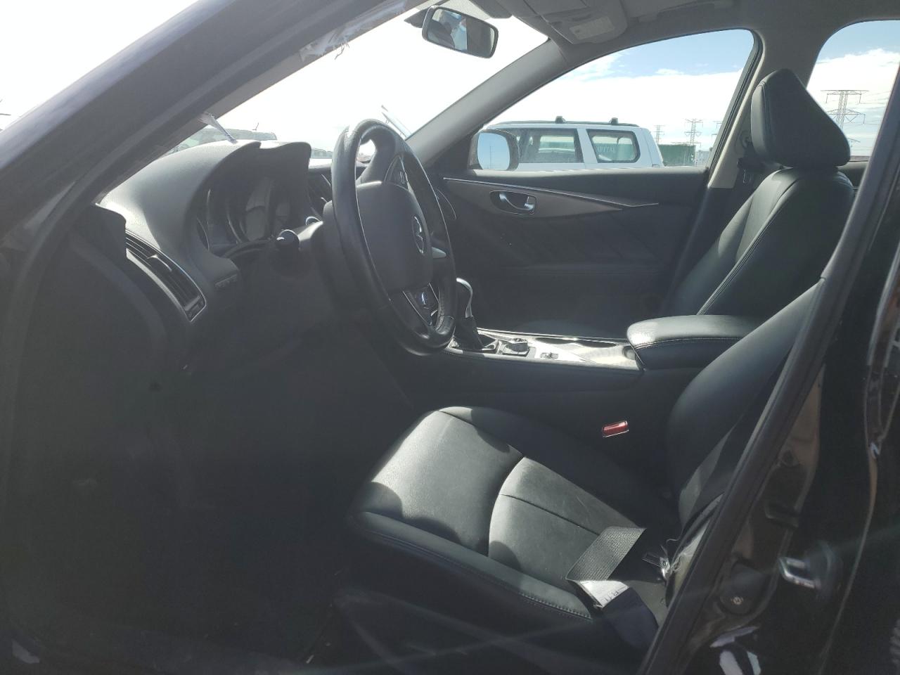 2015 Infiniti Q50 - Image 7