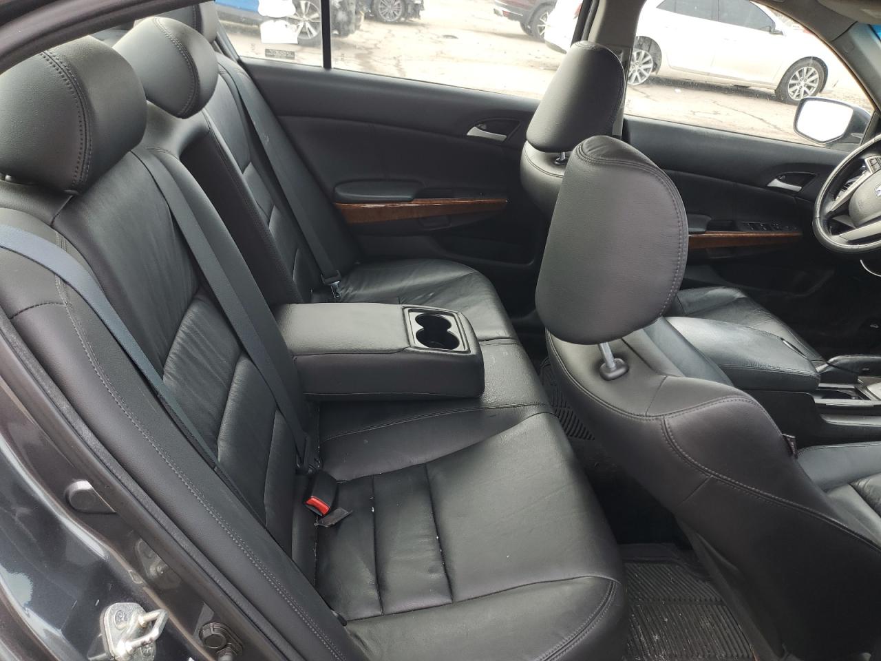 2012 Honda Accord - Image 10