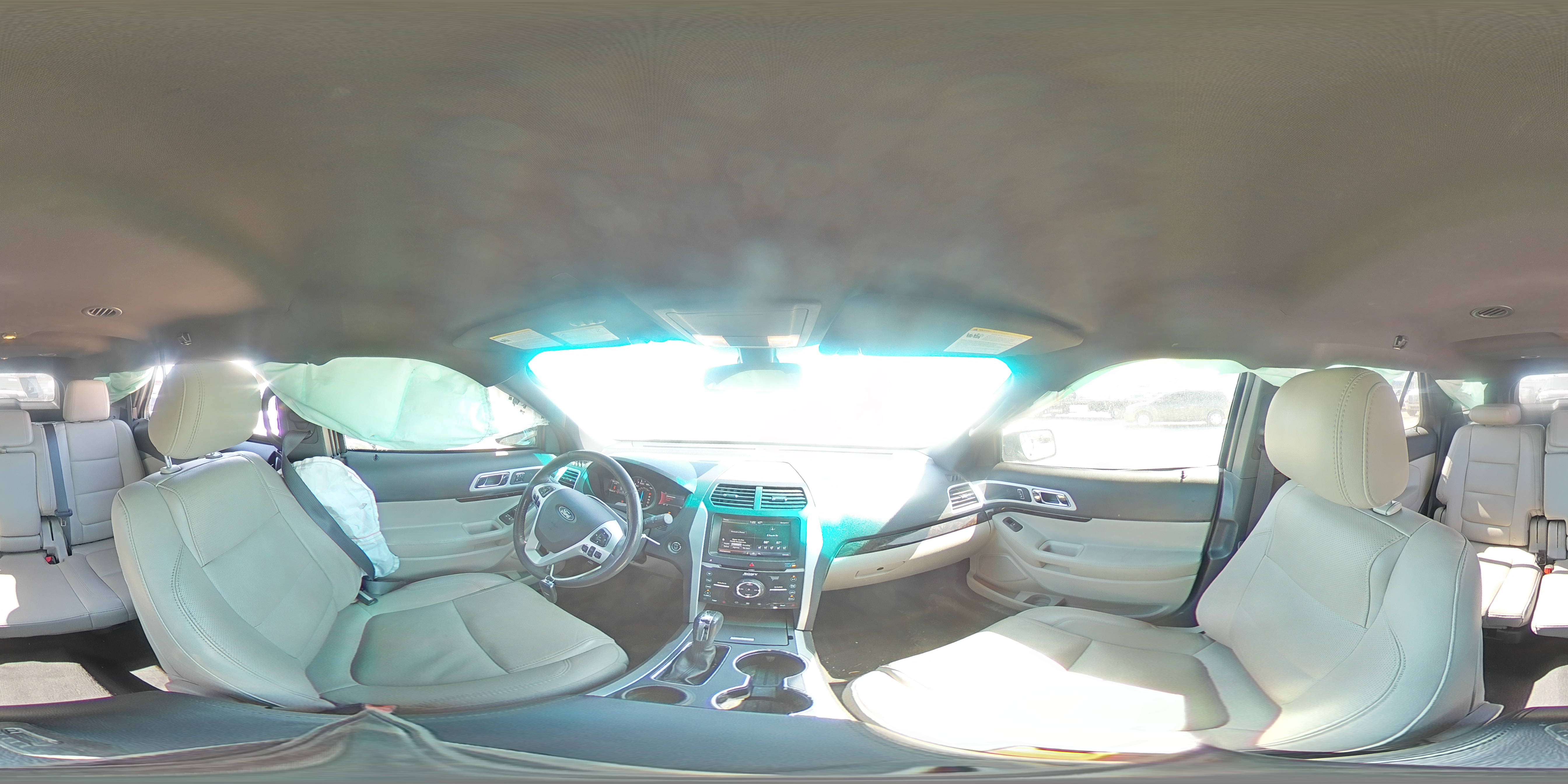 2015 Ford Explorer - Image 14