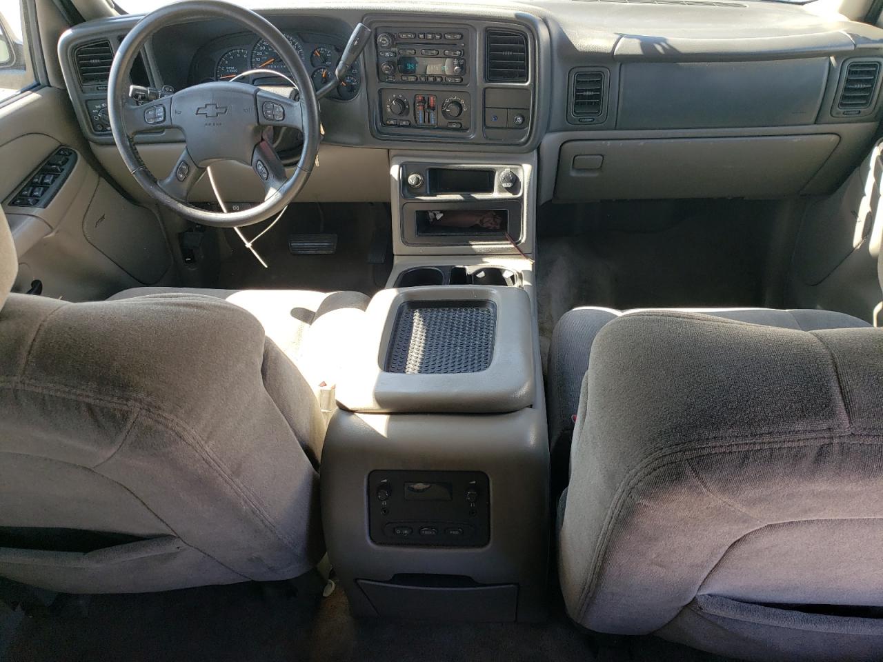 2006 Chevrolet Tahoe - Image 8