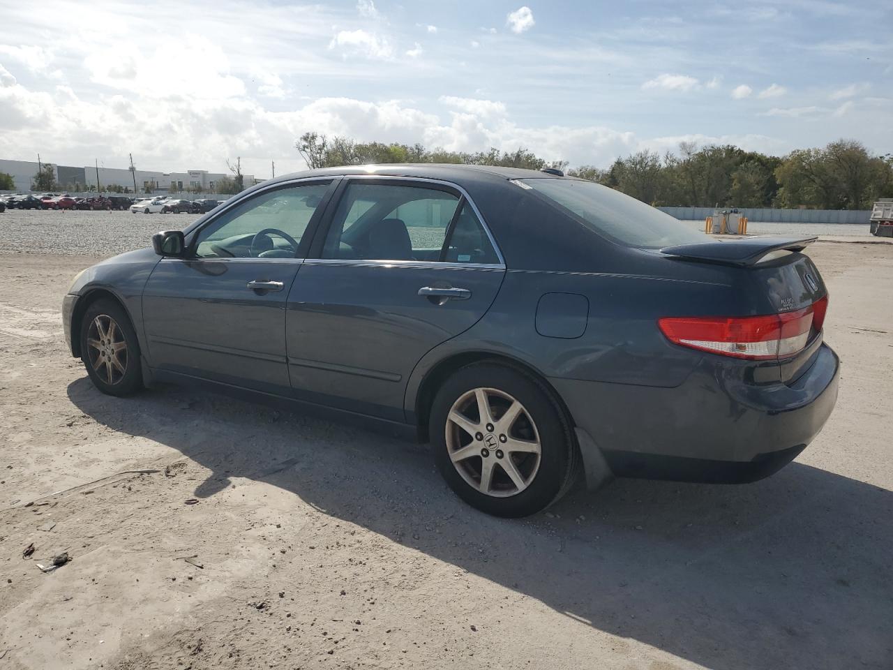 2004 Honda Accord - Image 2