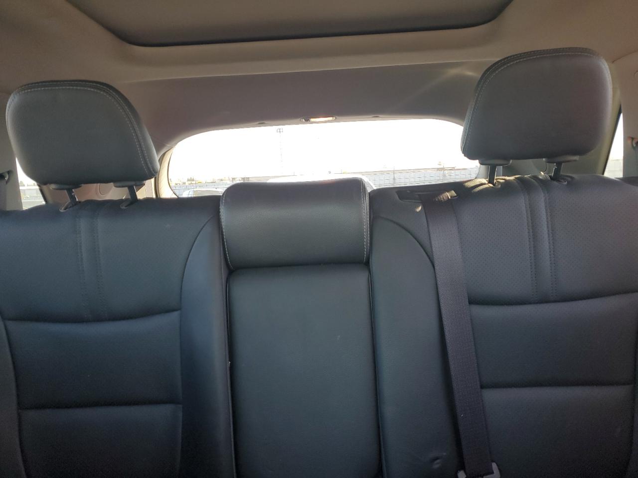 2011 Kia Sorento - Image 10