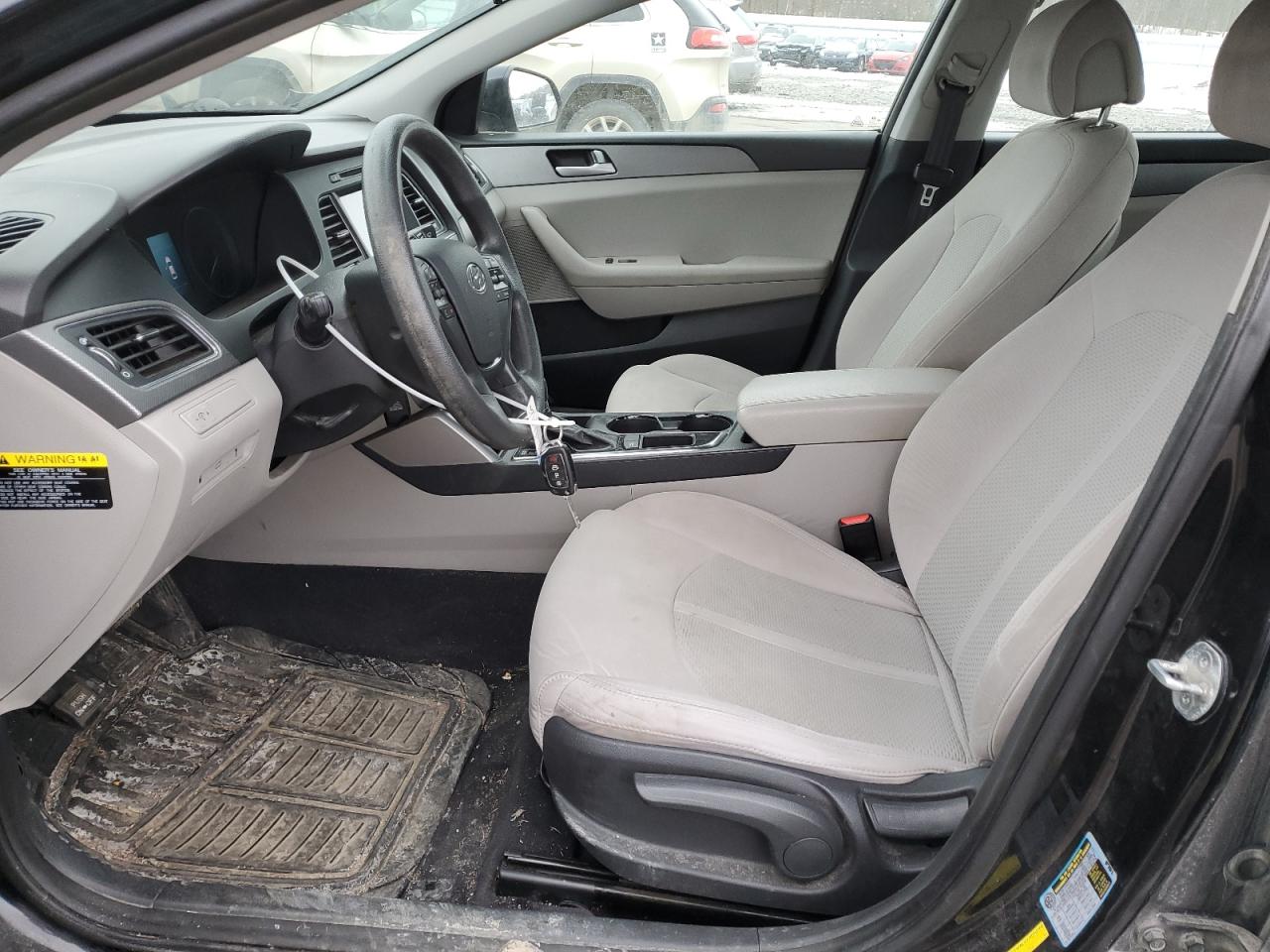 2016 Hyundai Sonata - Image 7
