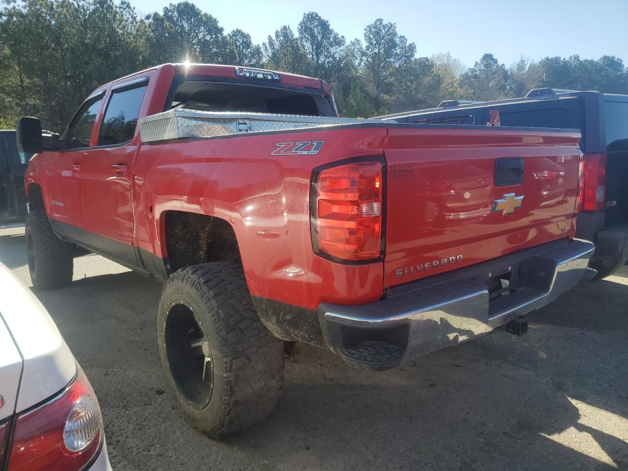 2015 Chevrolet Silverado - Image 2