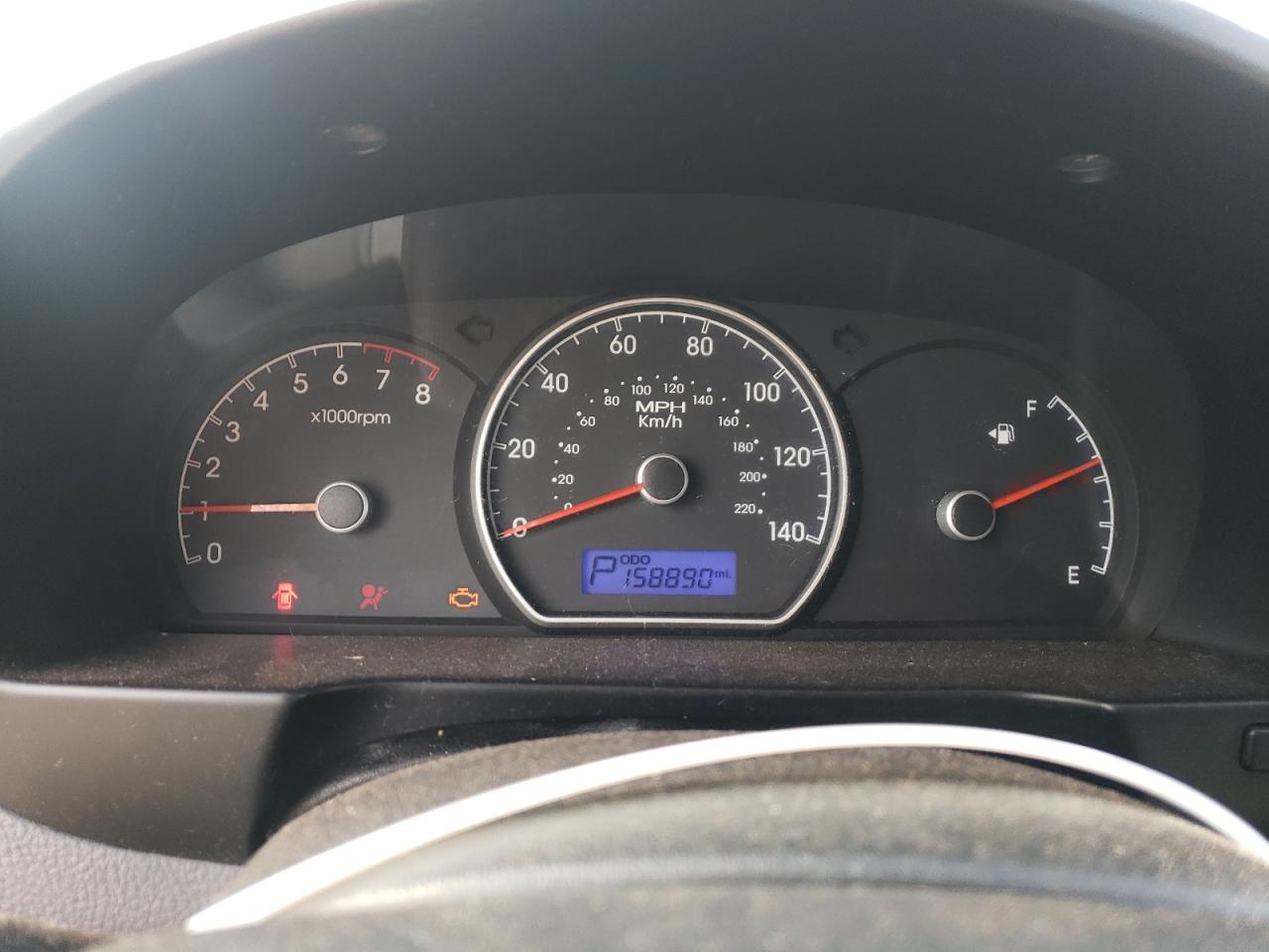 2010 Hyundai Elantra - Image 9