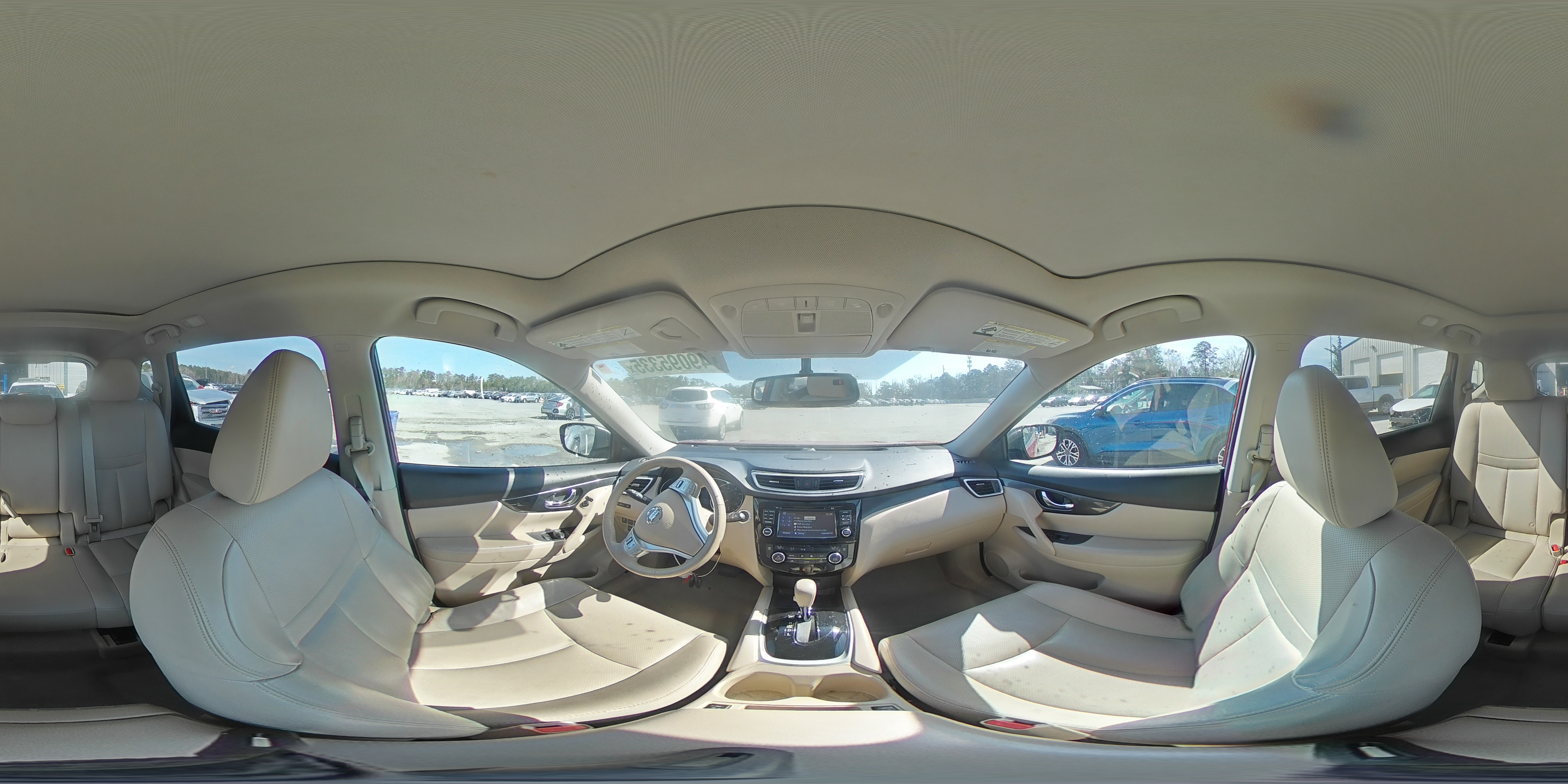 2015 Nissan Rogue - Image 16