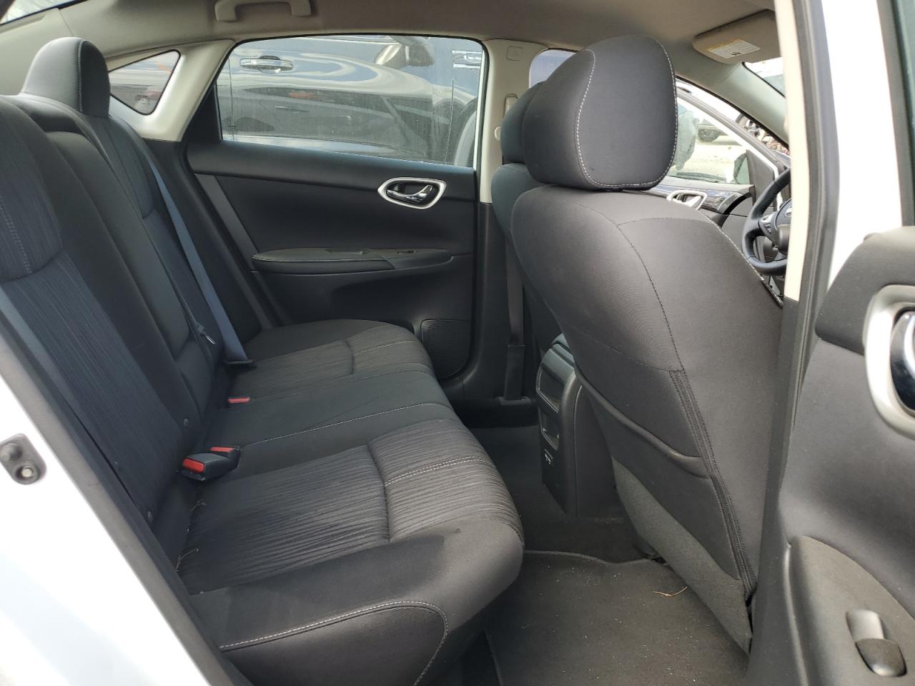 2018 Nissan Sentra - Image 10
