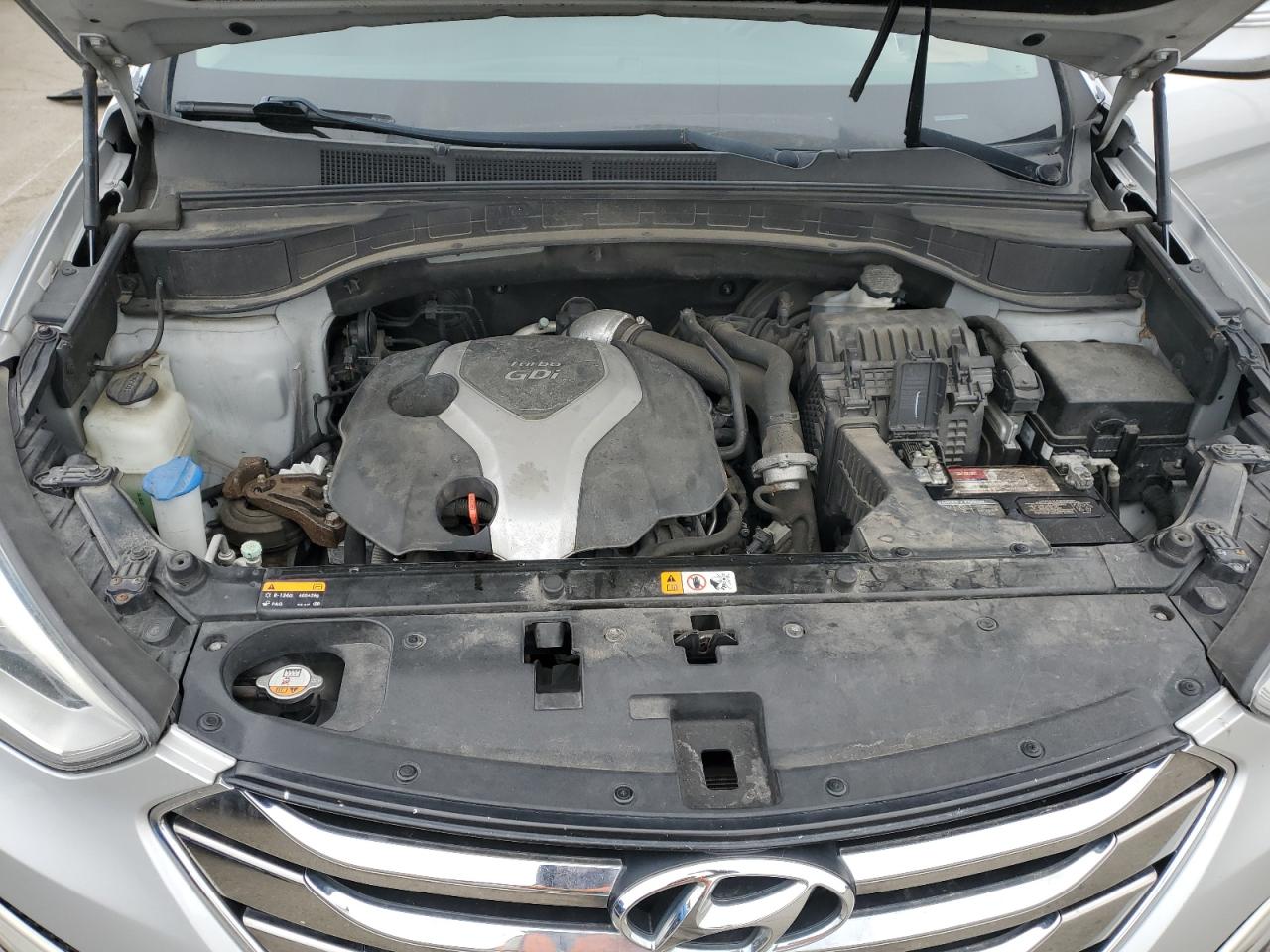 2014 Hyundai Santa Fe - Image 12