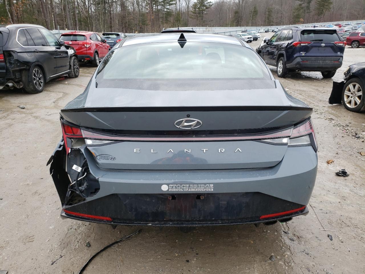 2022 Hyundai Elantra - Image 6