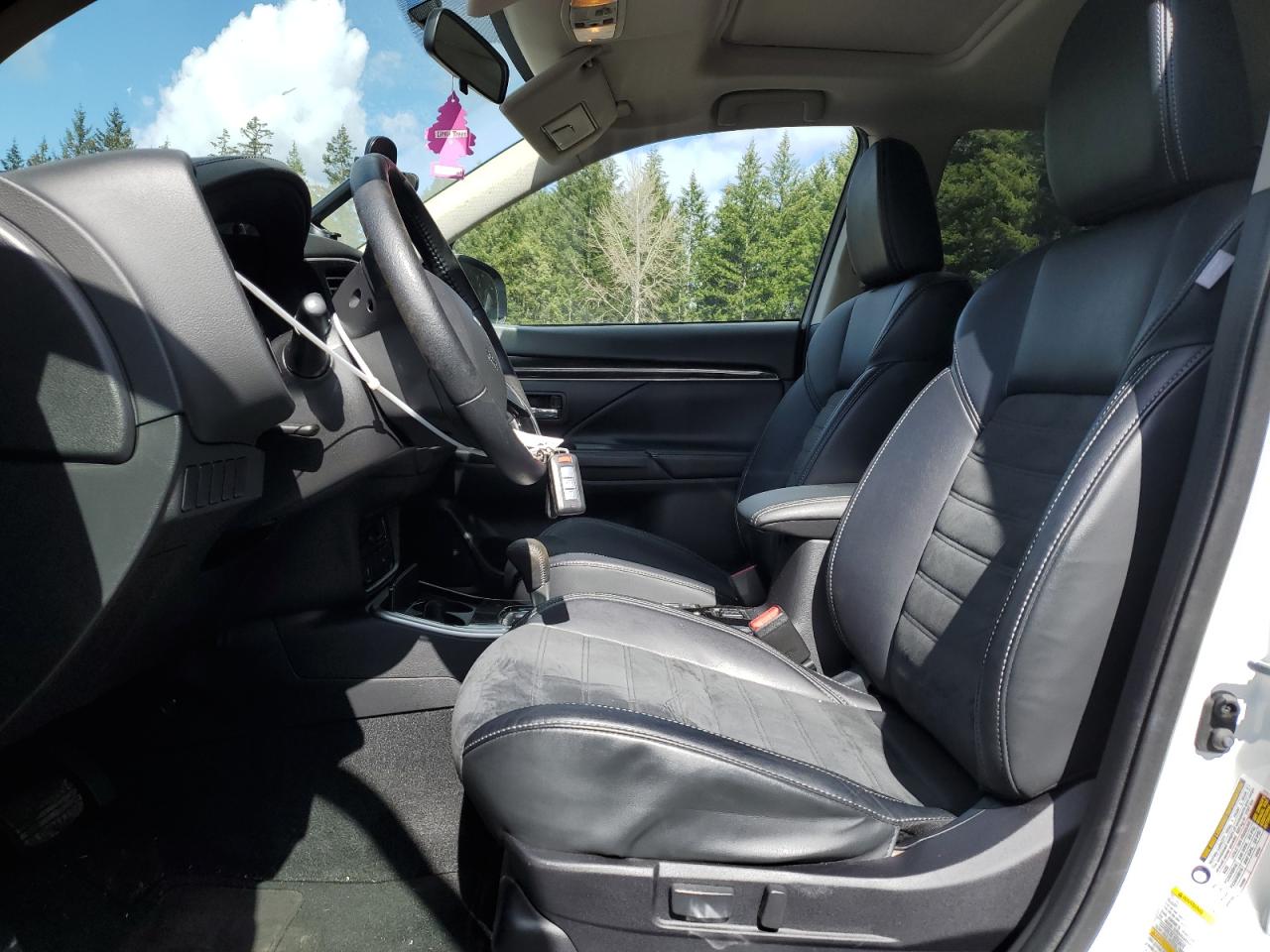2019 Mitsubishi Outlander - Image 7