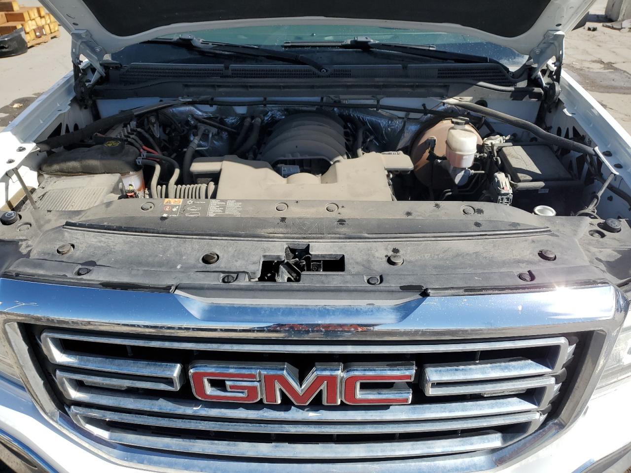 2016 GMC Sierra - Image 11