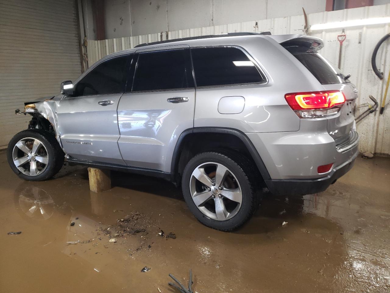 2014 Jeep Grand Cherokee - Image 2