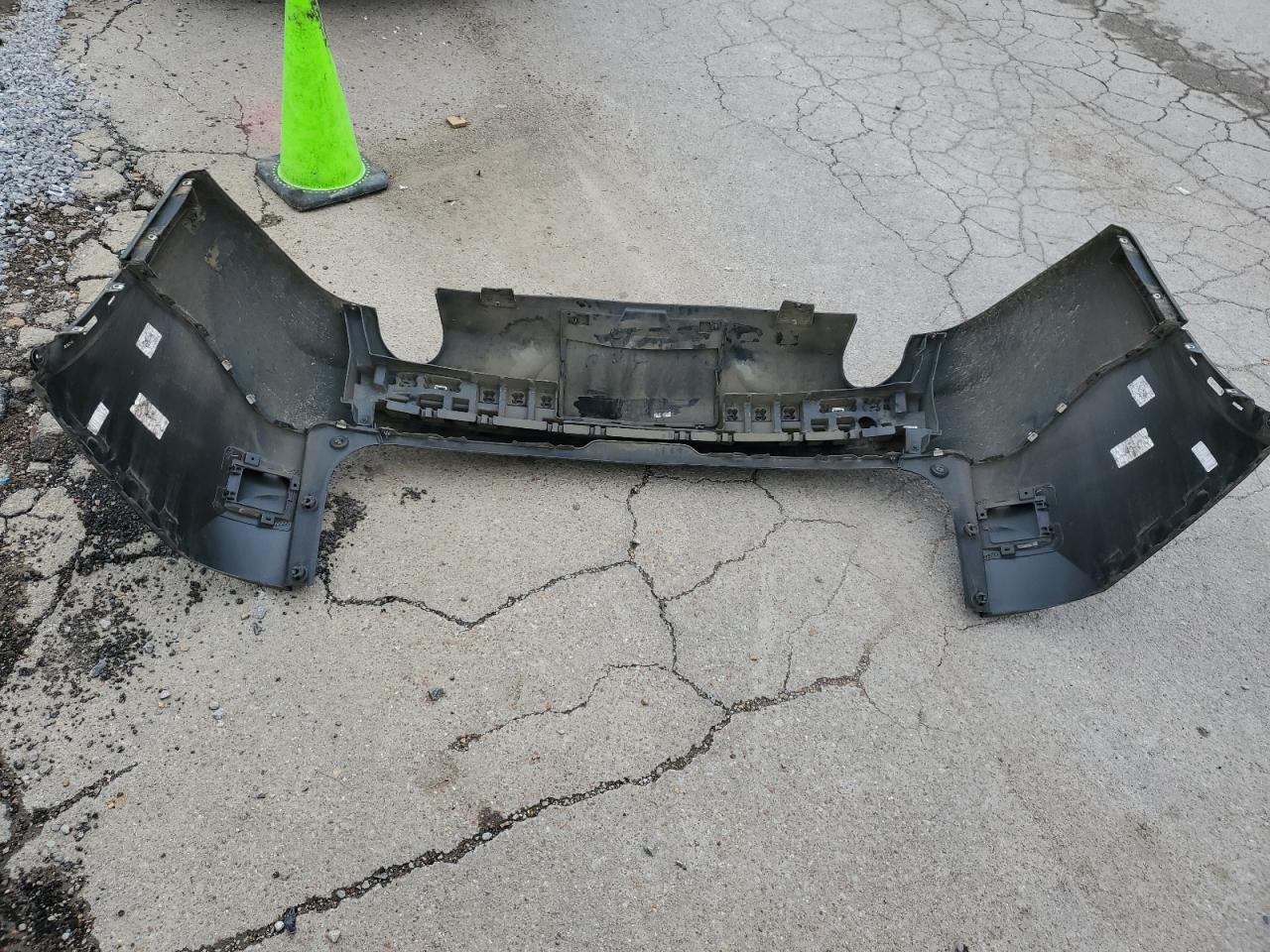 1GNERFKWXKJ148421 2019 Chevrolet Traverse Ls