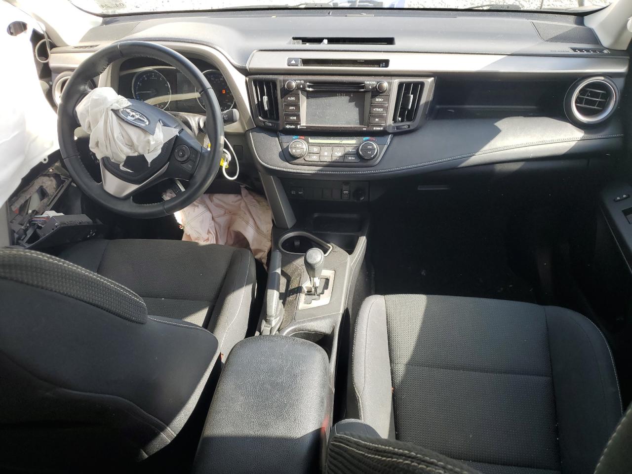 2016 Toyota RAV 4 - Image 8