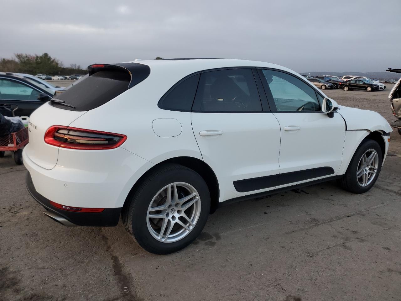 2018 Porsche Macan - Image 3