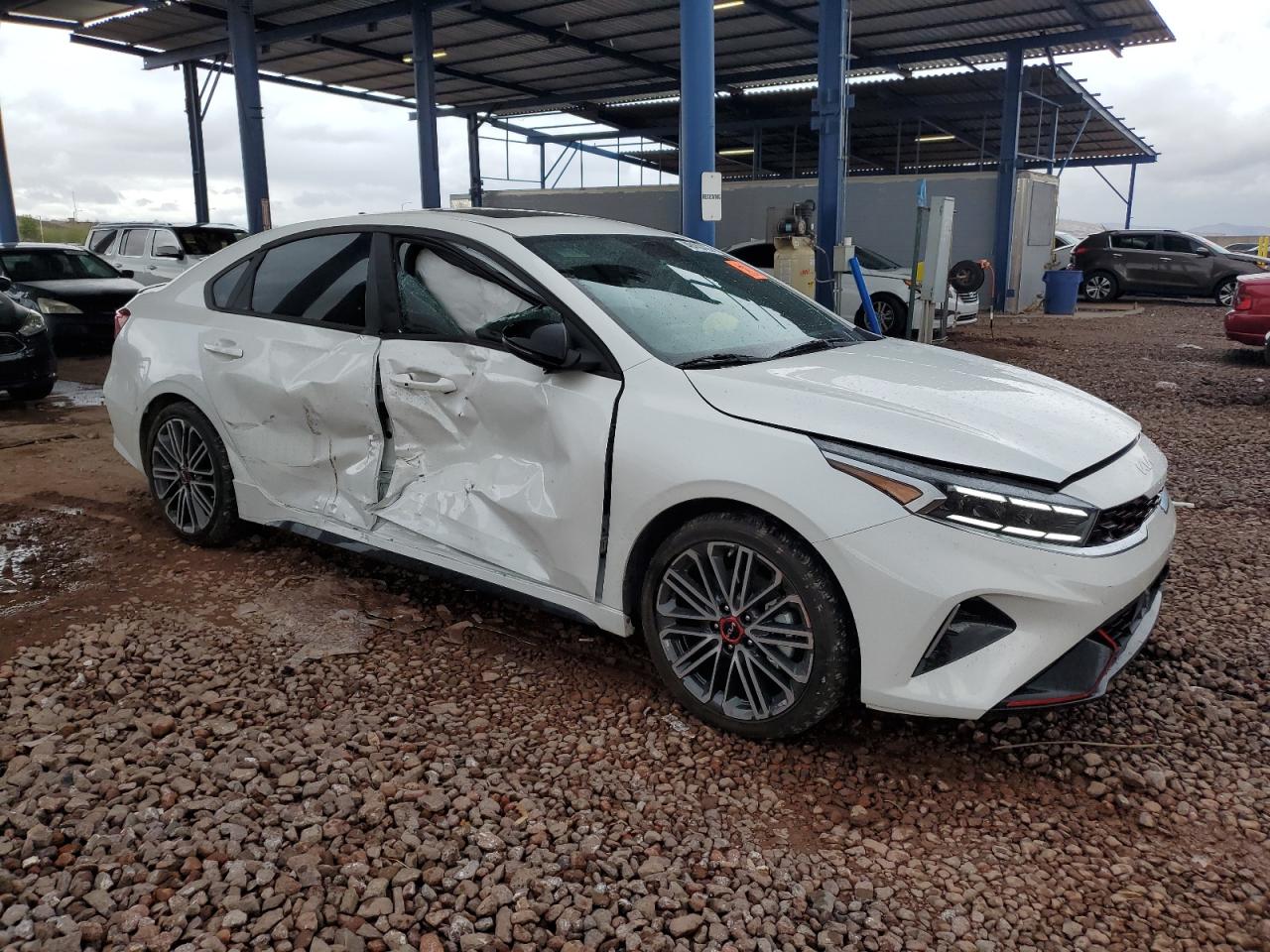 2024 Kia Forte - Image 4