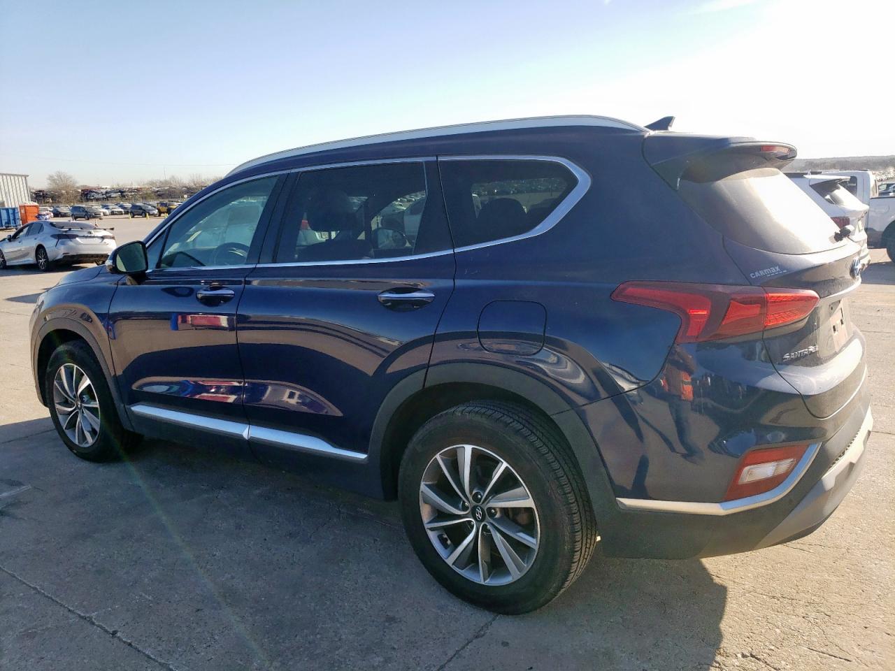 2019 Hyundai Santa Fe - Image 2