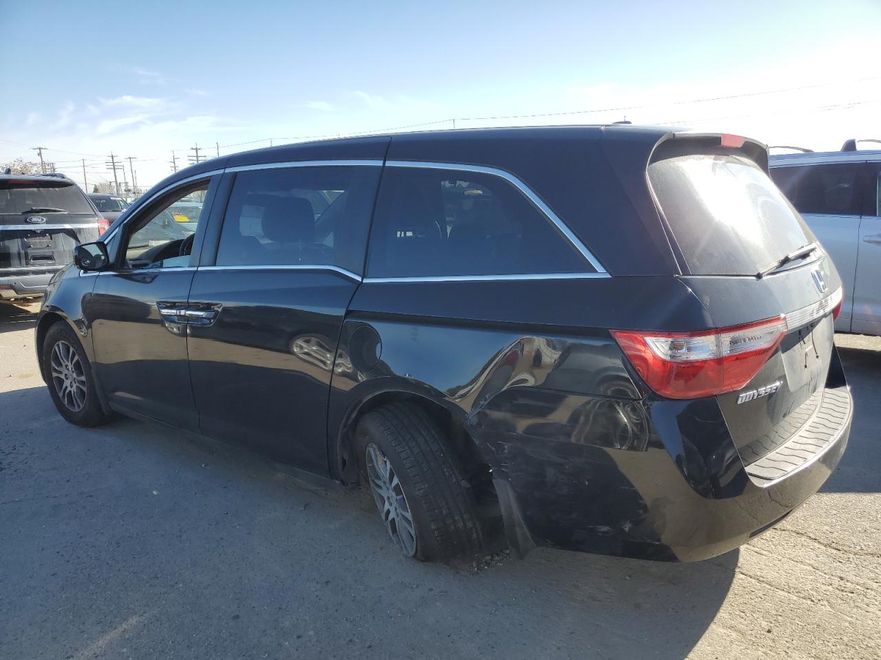2011 Honda Odyssey - Image 2