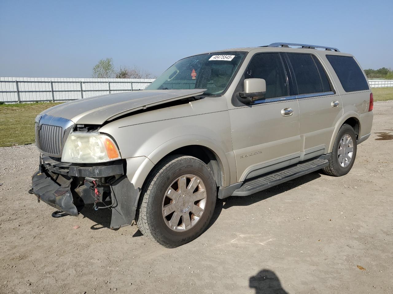 2004 Lincoln Navigator - Image 1