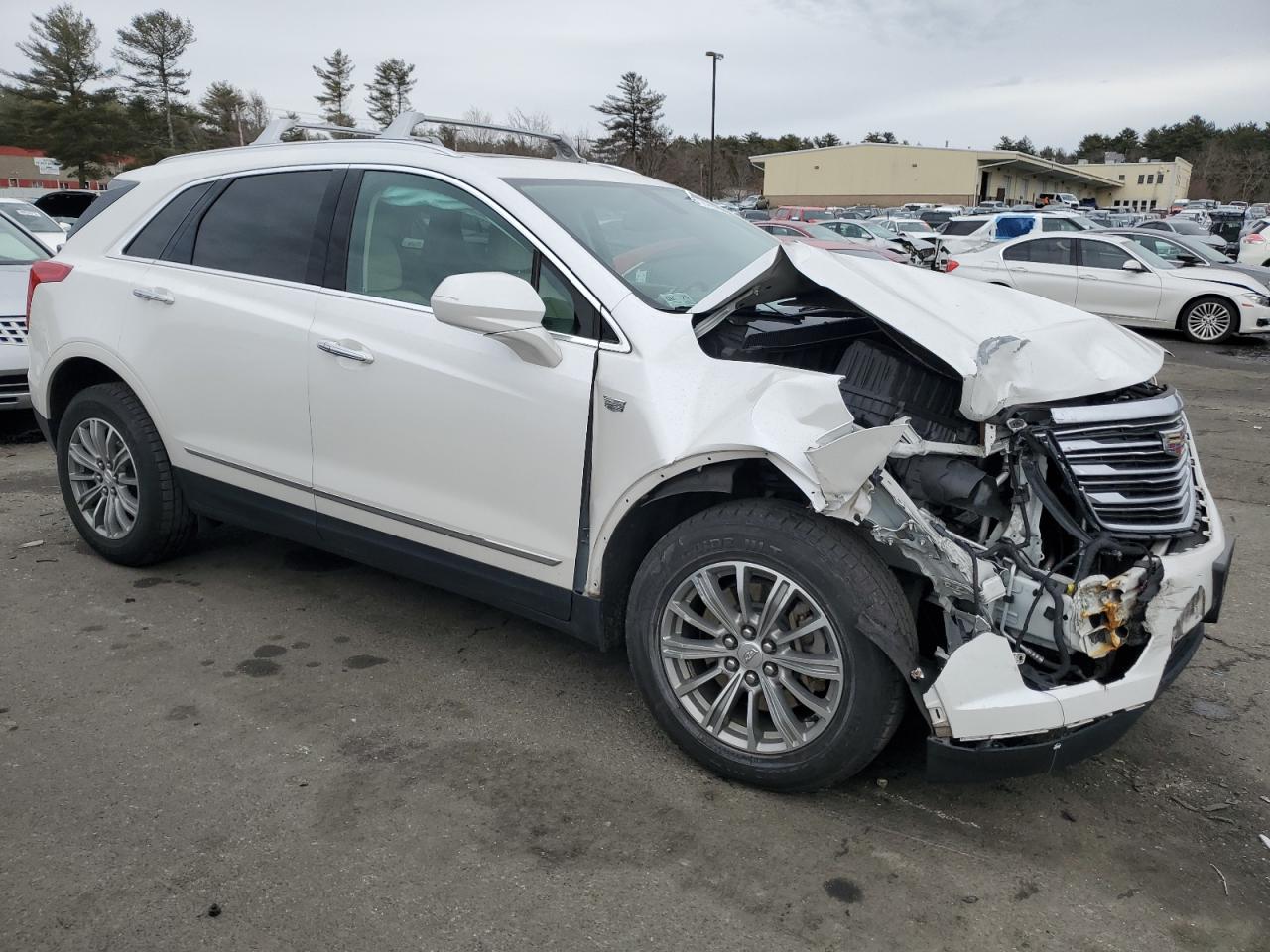 2017 Cadillac XT5 - Image 4