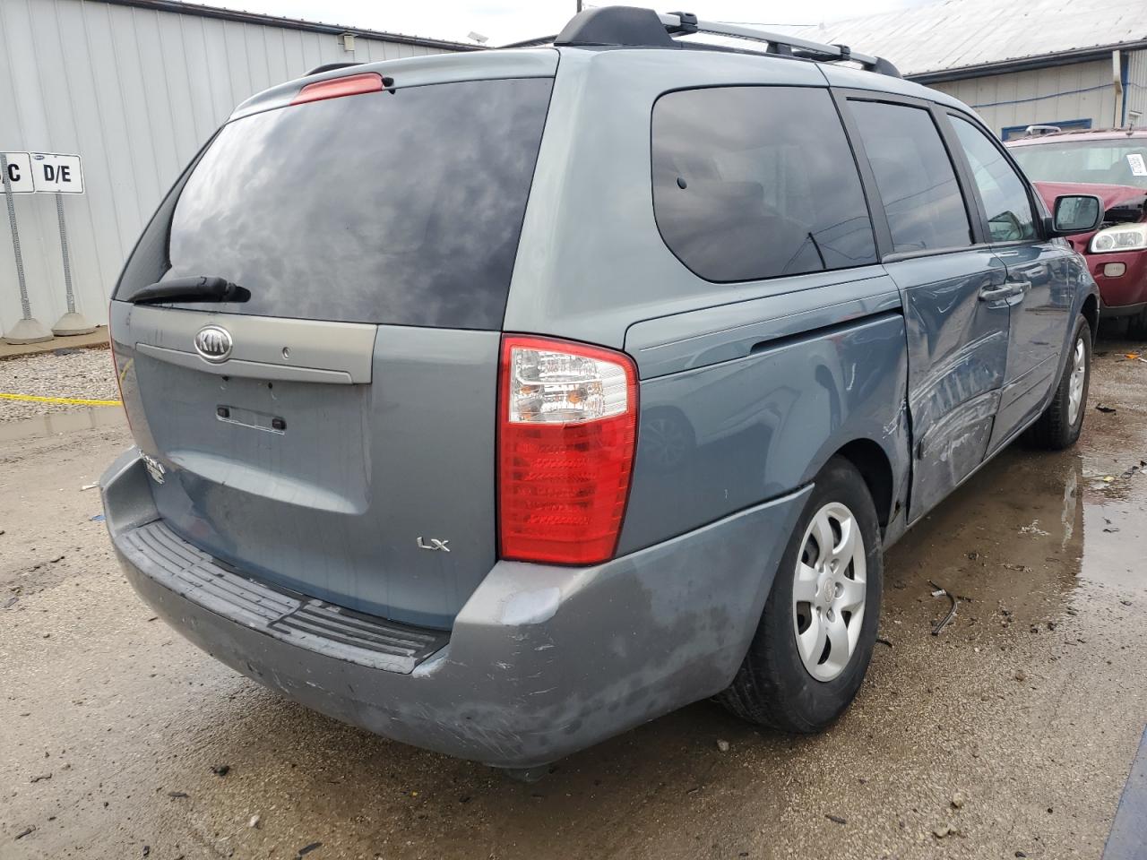 2007 Kia Sedona - Image 3