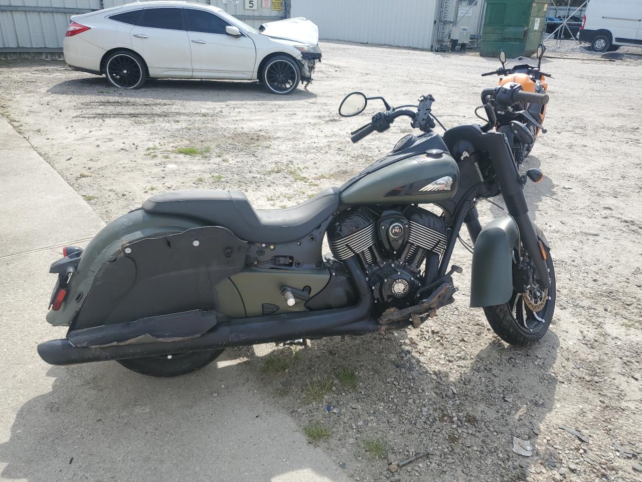 2021 Indian Motorcycle Co. Springfield Dark Horse na sprzedaż w Hampton, VA - Front End